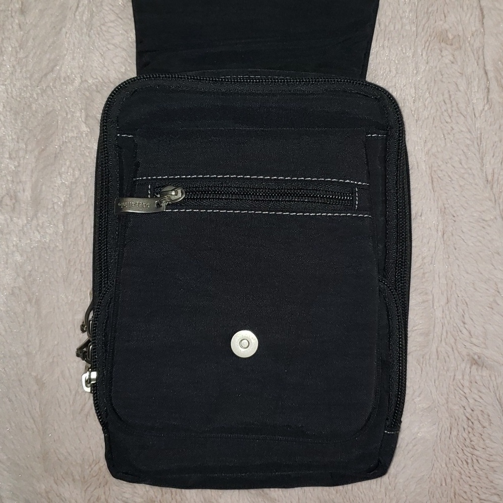 Baggalini Black Nylon Multi Pocket Purse - Picture 4 of 12